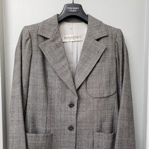 Yves Saint Laurent Suit. Size 4